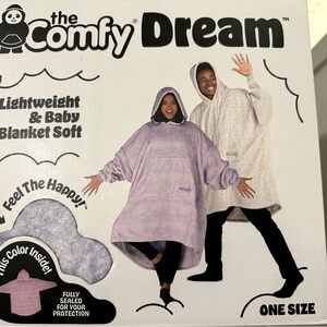New The Comfy Dream Wearable Purple Blanket One Size Blanket